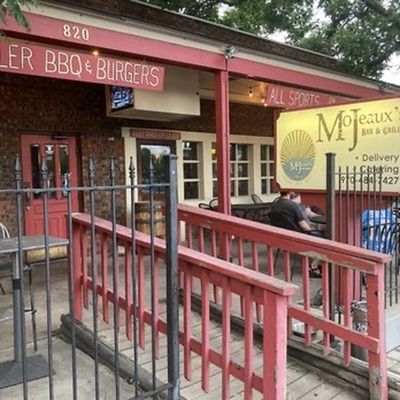 Photo of Mo Jeaux's
